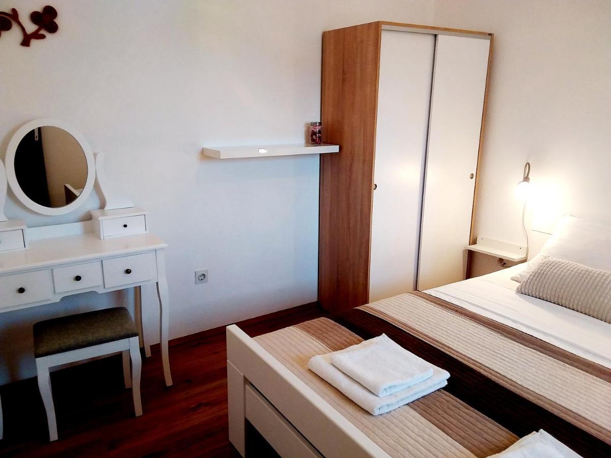 Apartman Tomo Пула Экстерьер фото