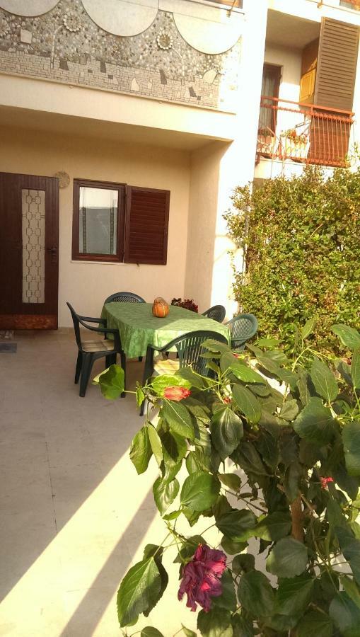 Apartman Tomo Пула Экстерьер фото